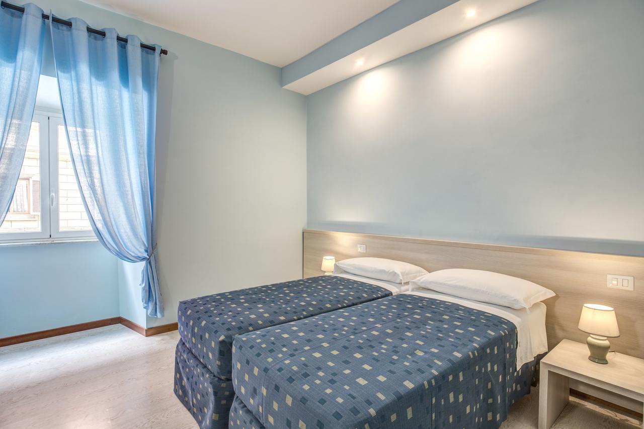 Hotel Nuova Monaco โรม ภายนอก รูปภาพ