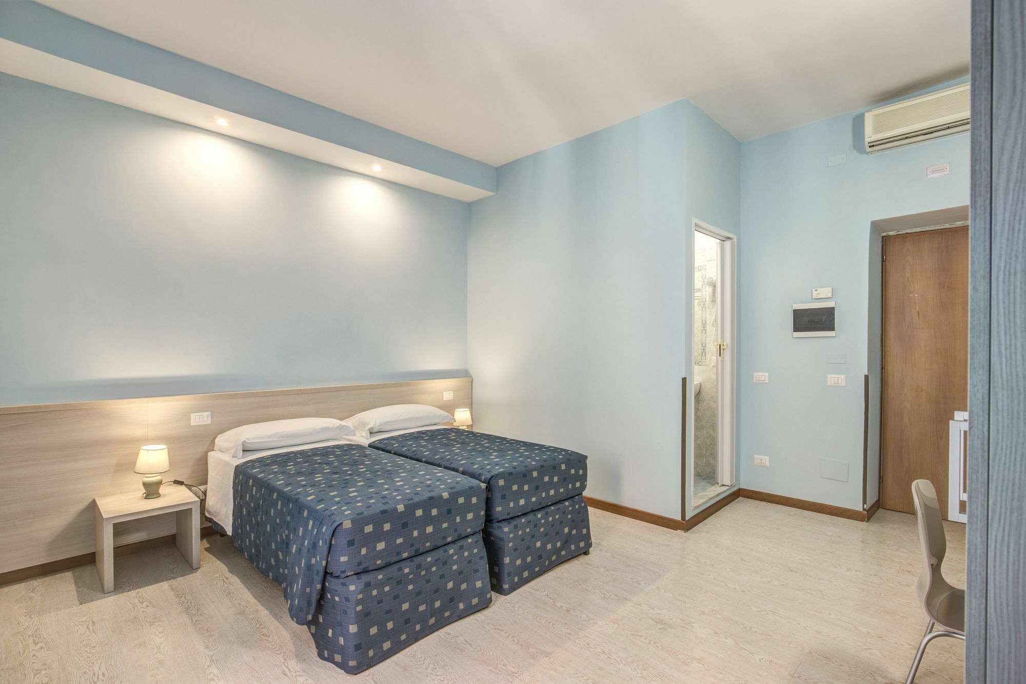 Hotel Nuova Monaco โรม ภายนอก รูปภาพ