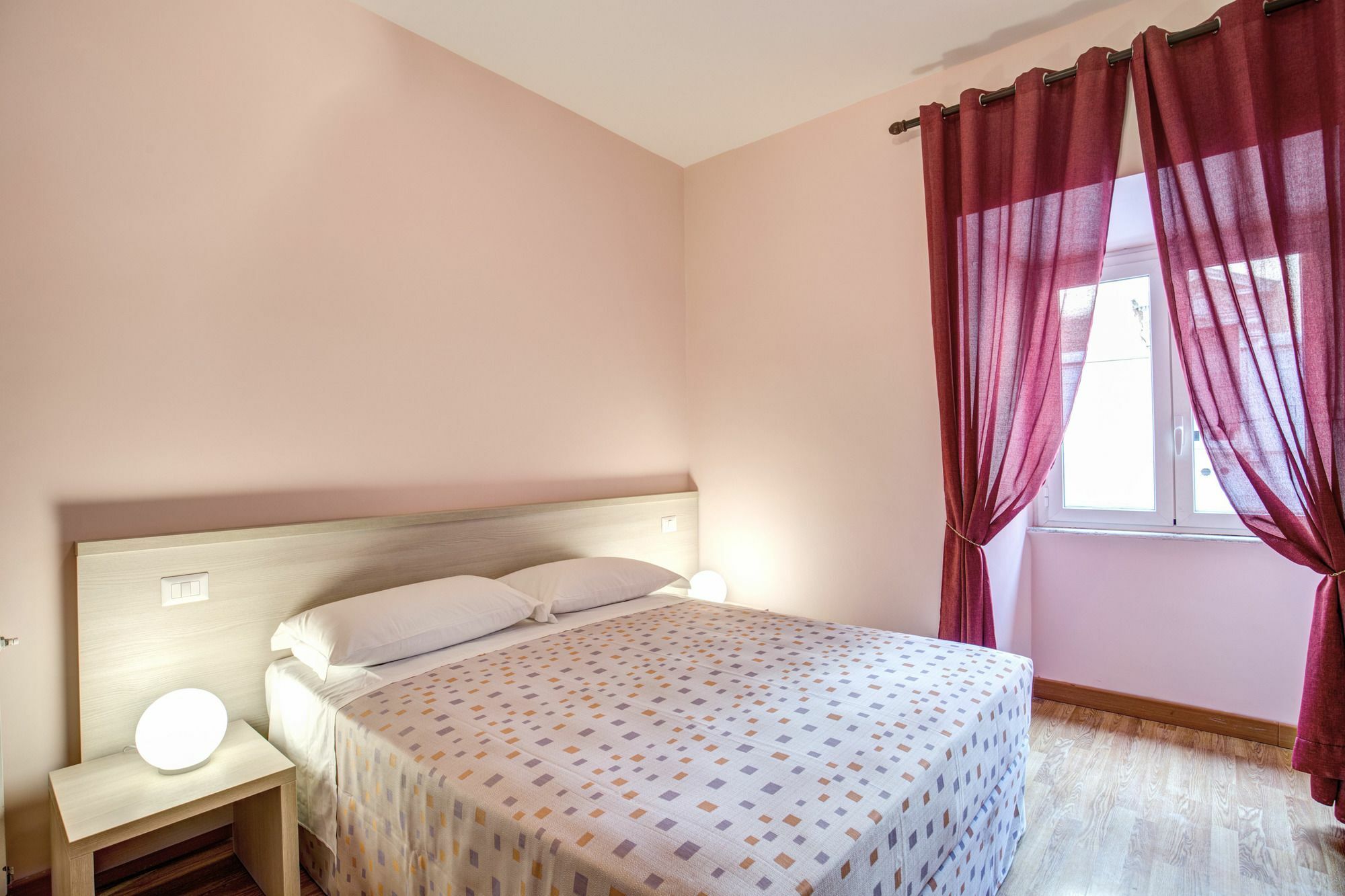 Hotel Nuova Monaco โรม ภายนอก รูปภาพ