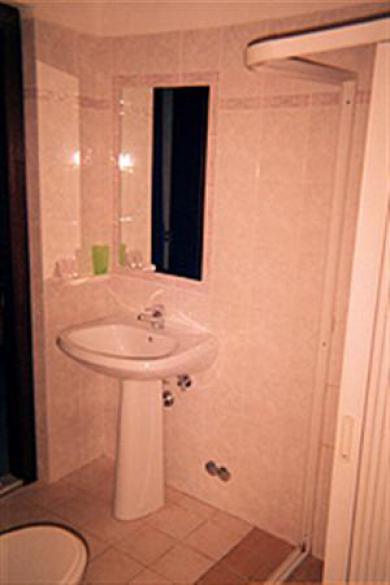 Hotel Nuova Monaco โรม ภายนอก รูปภาพ